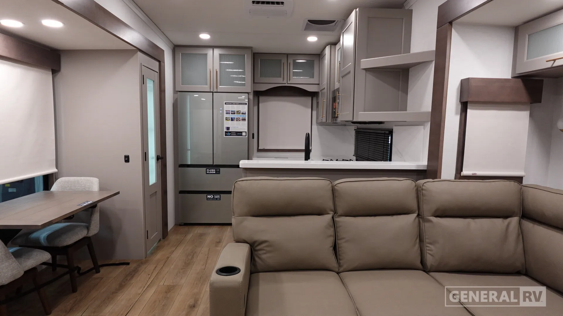 2026 Alliance RV Paradigm 382RK - Photo 3