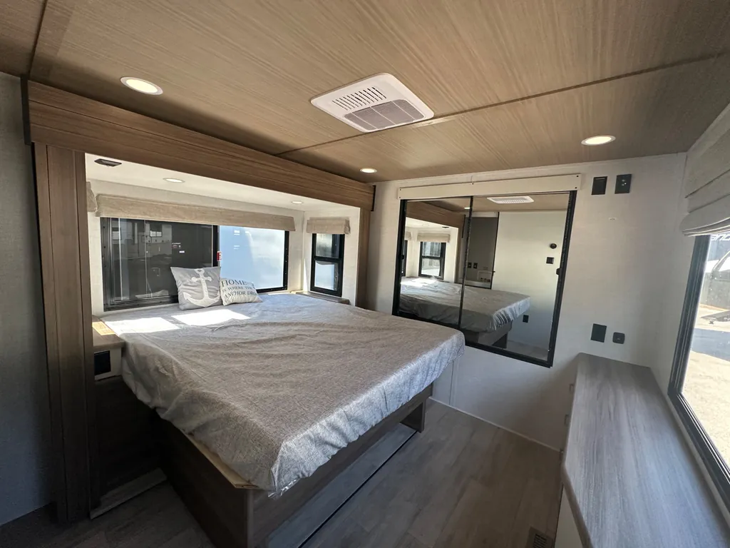 2026 Forest River Vibe 3400XL, Photos photo 17