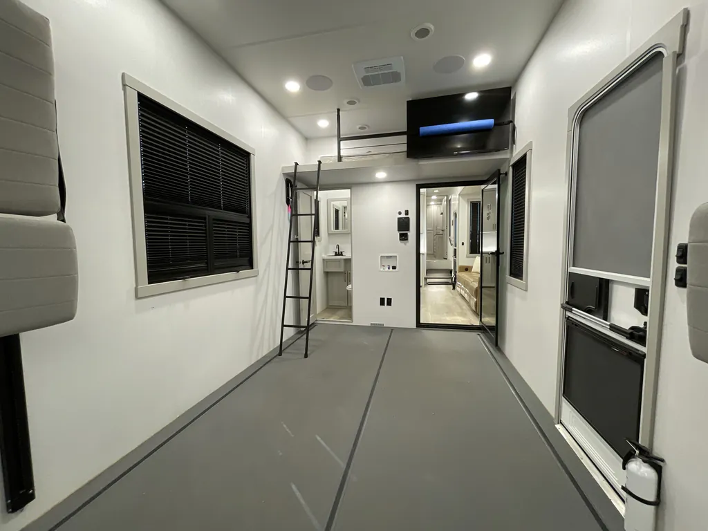 2024 Brinkley Model G 4000, Photos photo 29