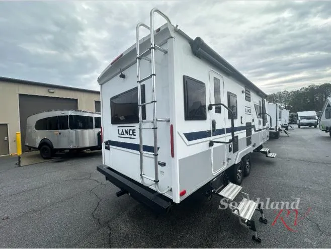 2022 Lance Lance Travel Trailers 2375 - Photo 2