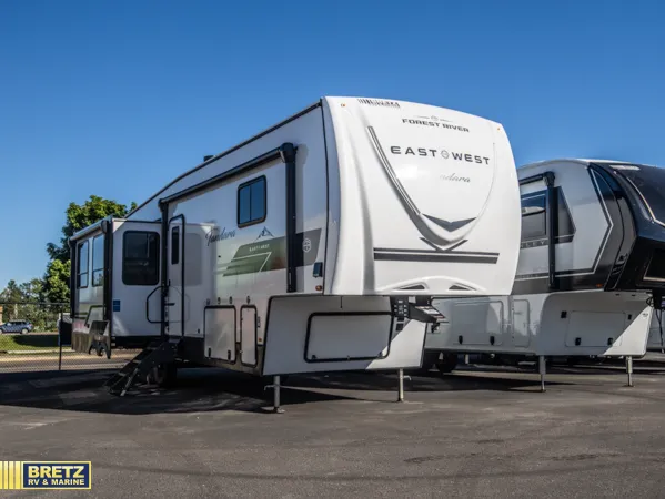 2026 East to West Tandara 295RL - Photo 2