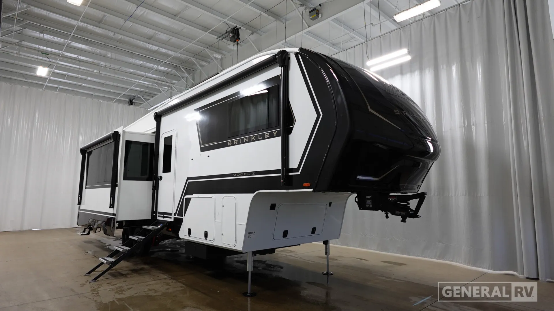 2027 Brinkley Model Z 3210 - Photo 2