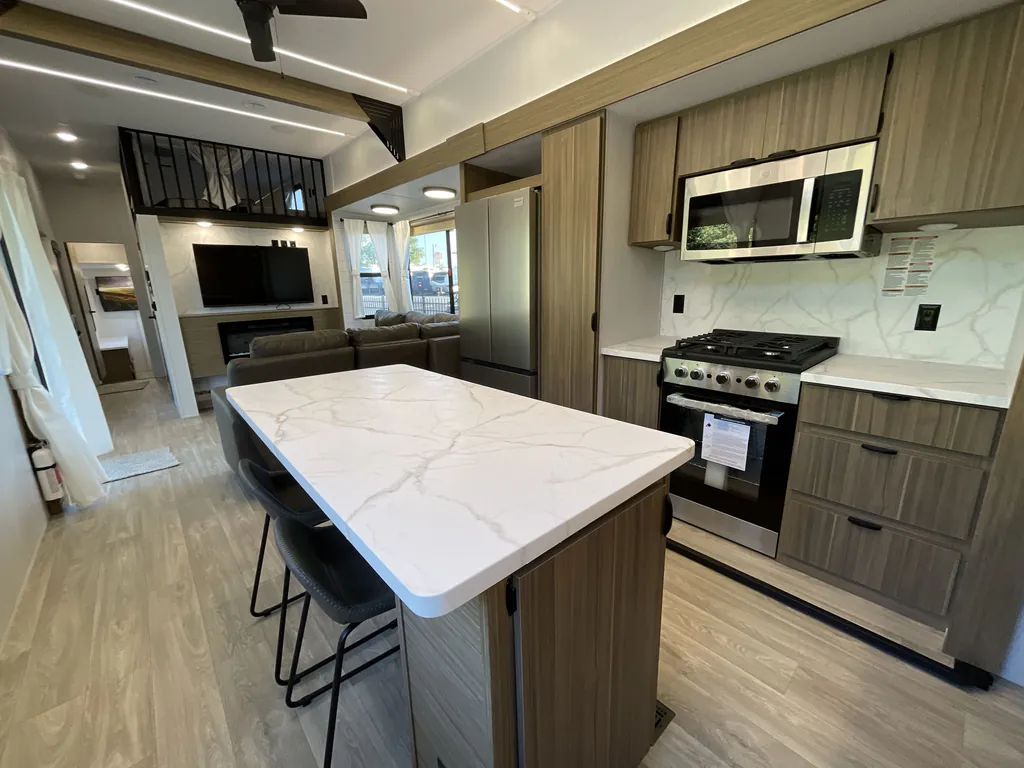2027 Forest River Salem Villa 40FKP, Photos photo 8