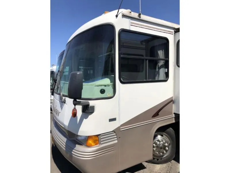 2000 Tiffin Motorhomes Allegro Bay Used    5420 - Main photo
