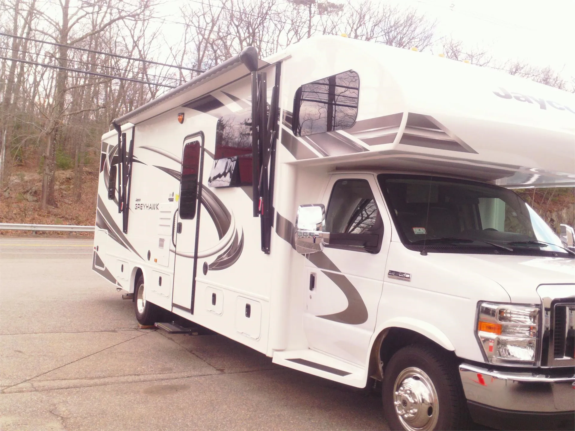 2020 Jayco Greyhawk 30X - Photo 2