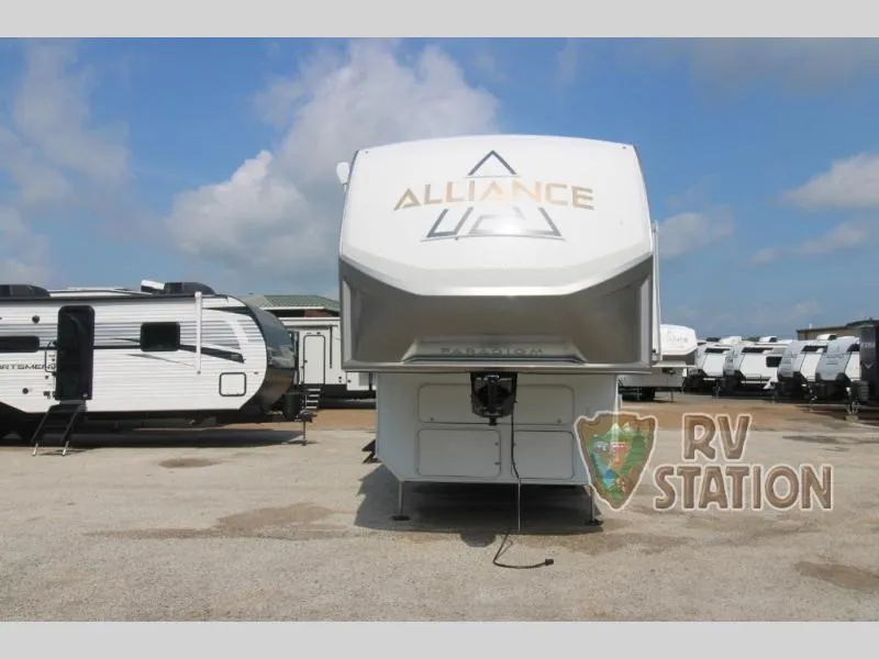 2026 Alliance RV Paradigm 370FB - Photo 3