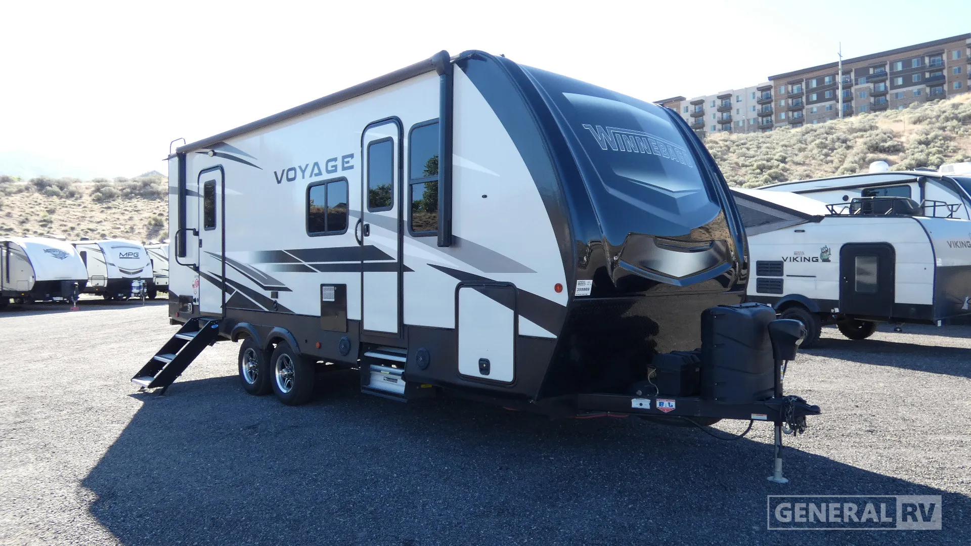 2021 Winnebago Voyage 2427RB - Photo 2