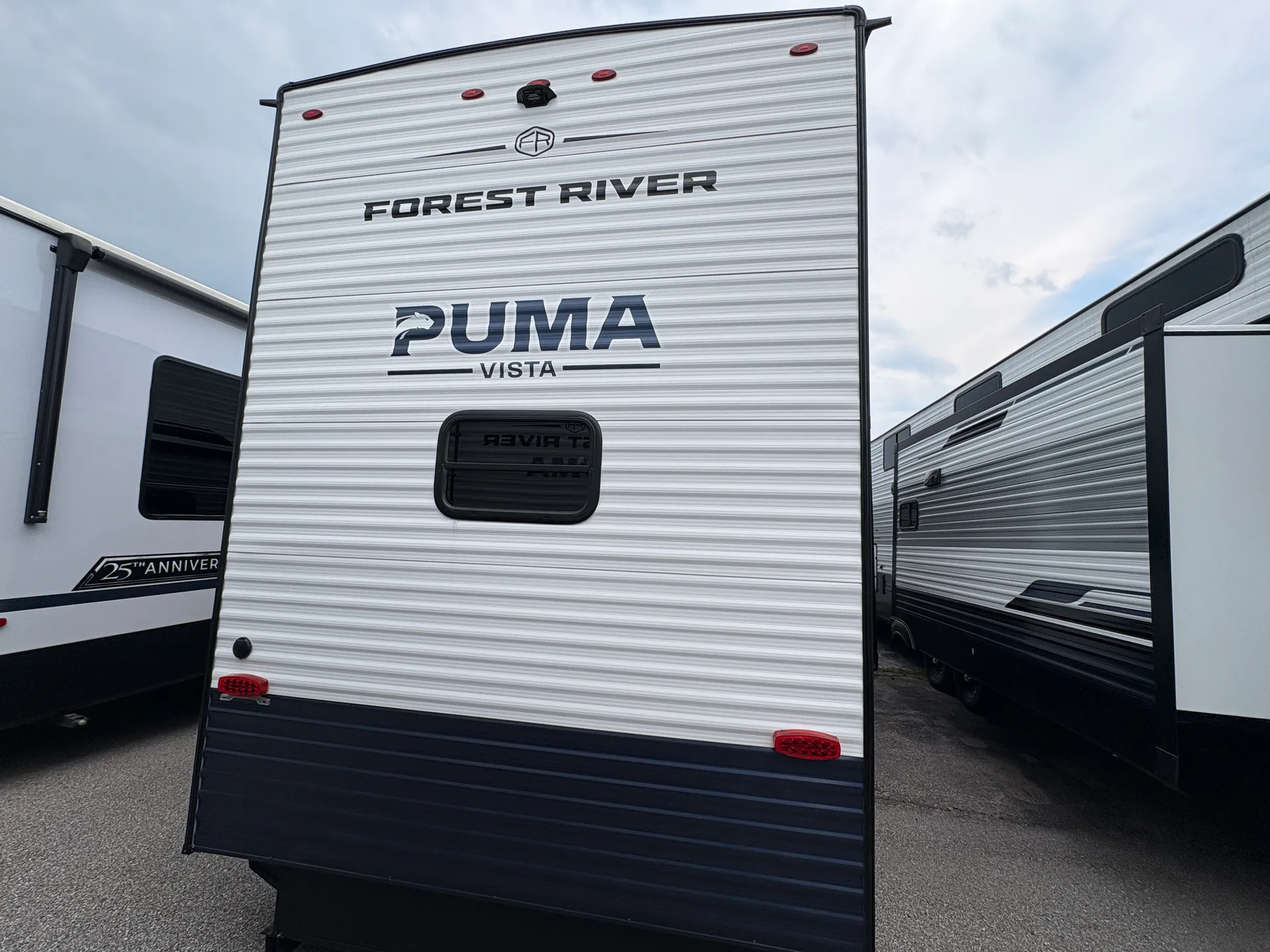 2027 Forest River Puma Vista 421LFT — Photo 5