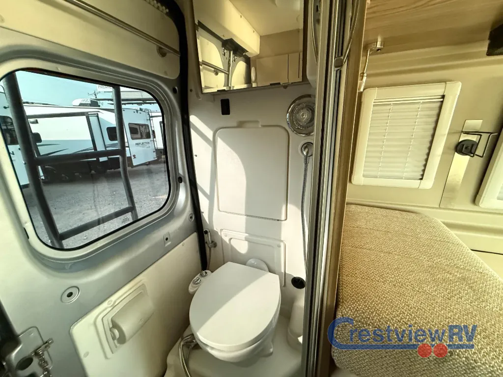 2020 Winnebago Travato 59KL, Photos photo 9