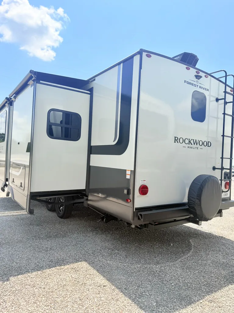 2027 Forest River Rockwood Mini Lite 2523MBR - Photo 4