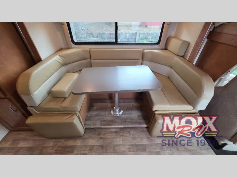2017 Winnebago Minnie Winnie 26A - Photo 3