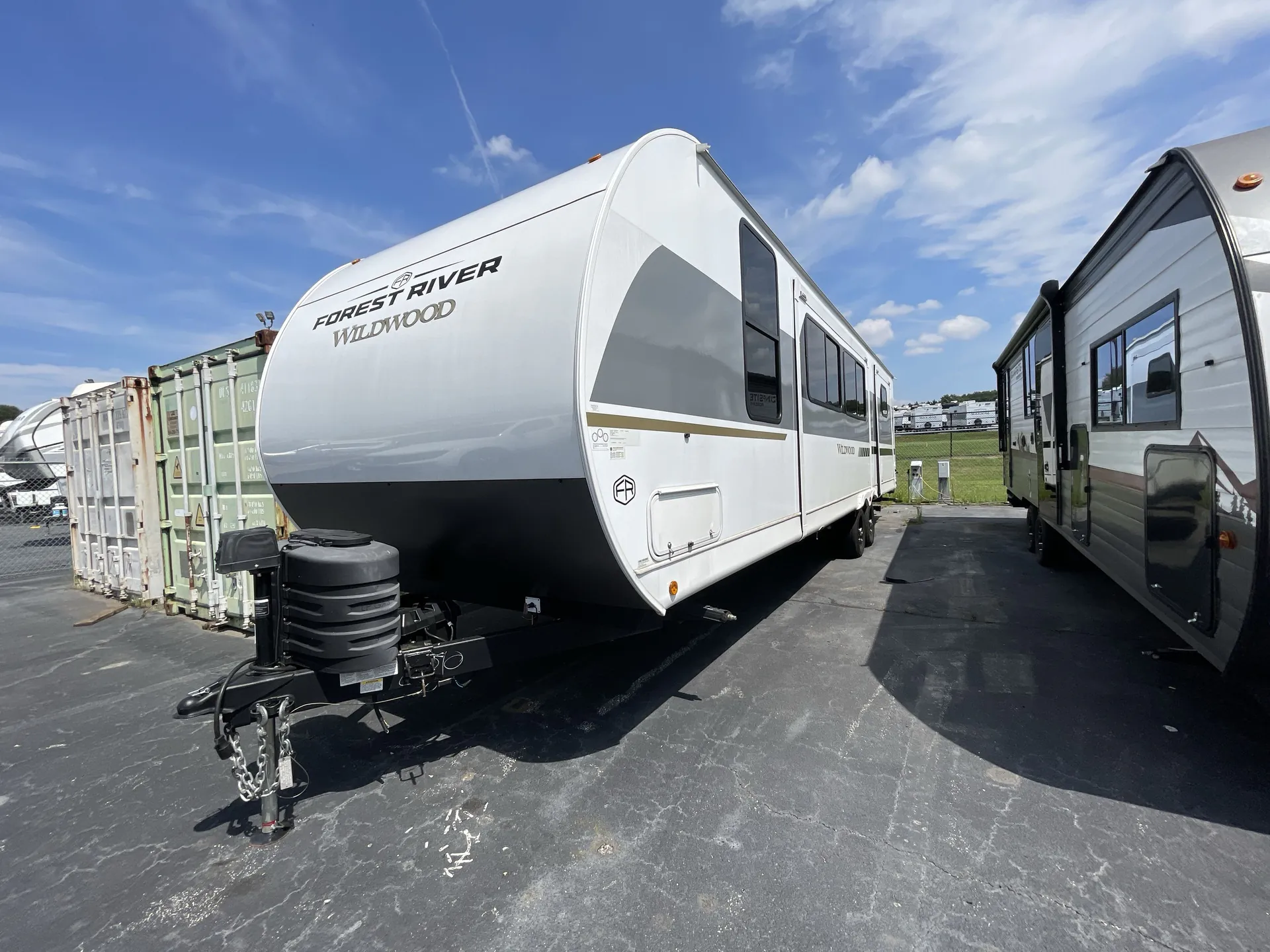 2025 Forest River Wildwood 31KQBTS — campside