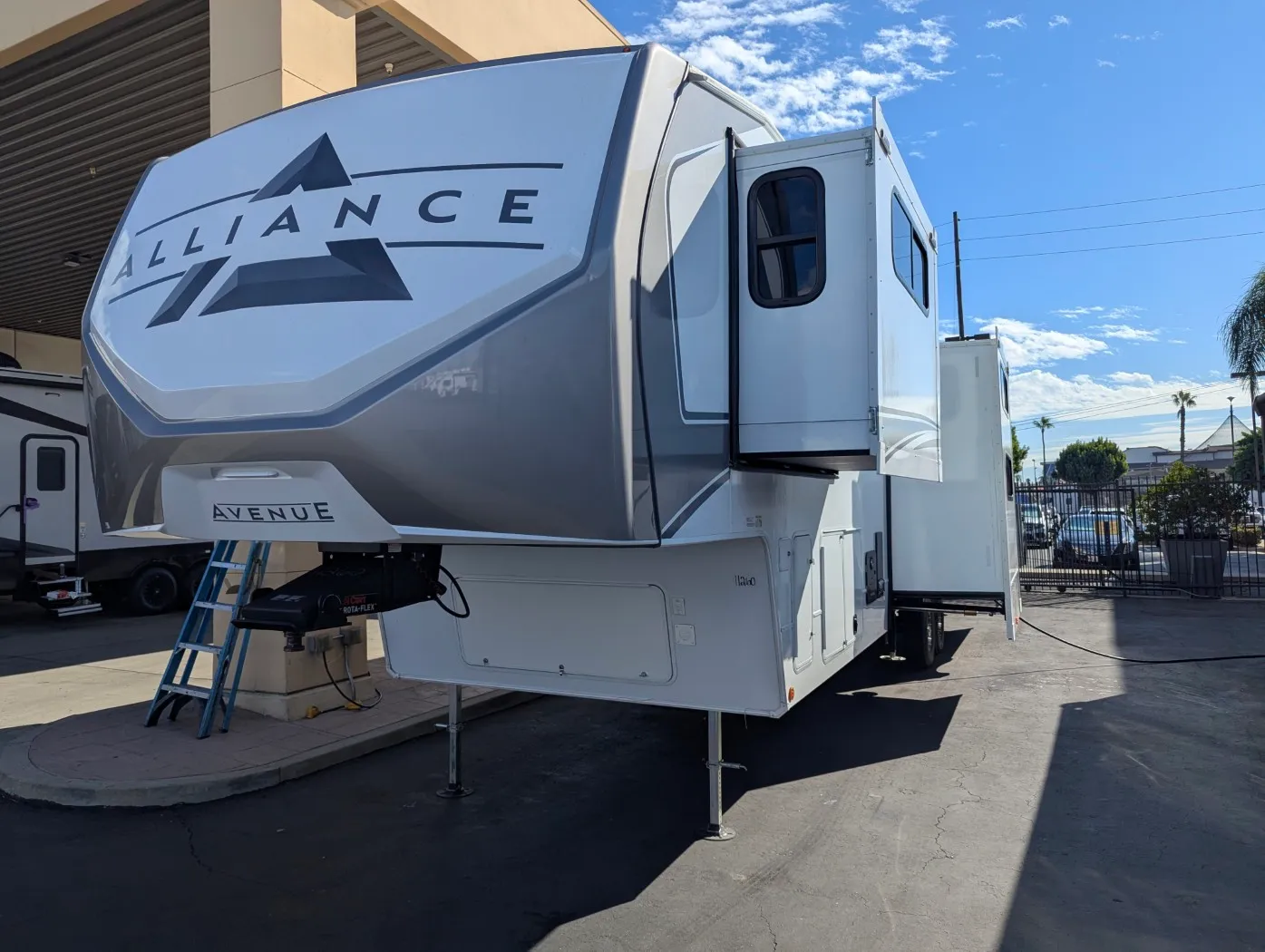 2026 Alliance RV Avenue 39MBR - Photo 4