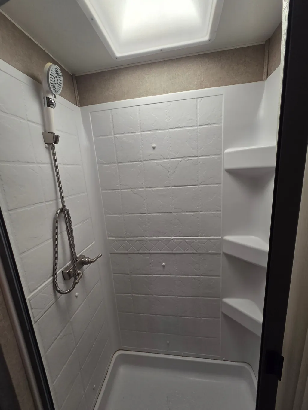 2017 Coachmen Pursuit 27KB, Photos photo 32