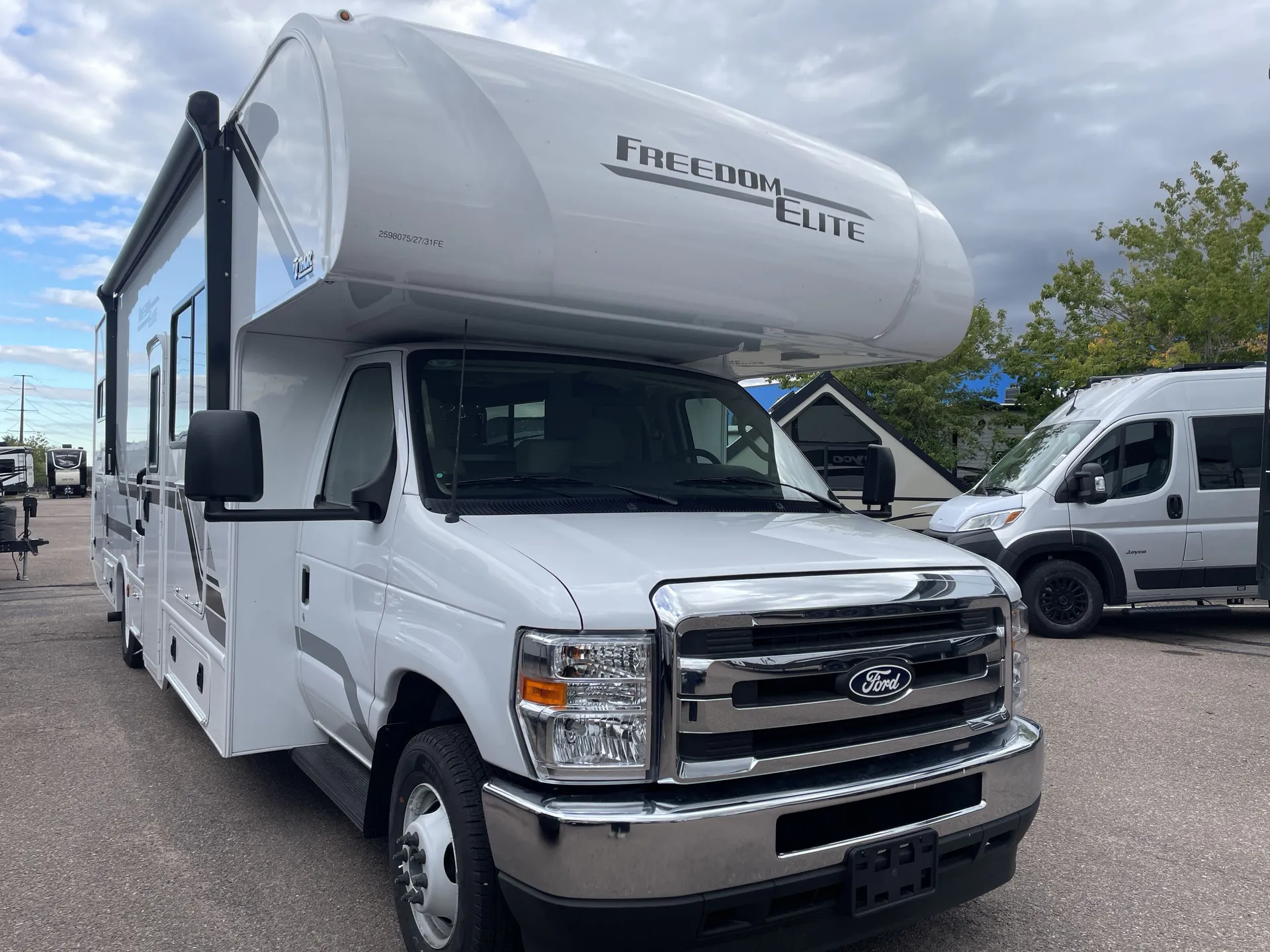 2027 Thor Motor Coach Freedom Elite 31FE