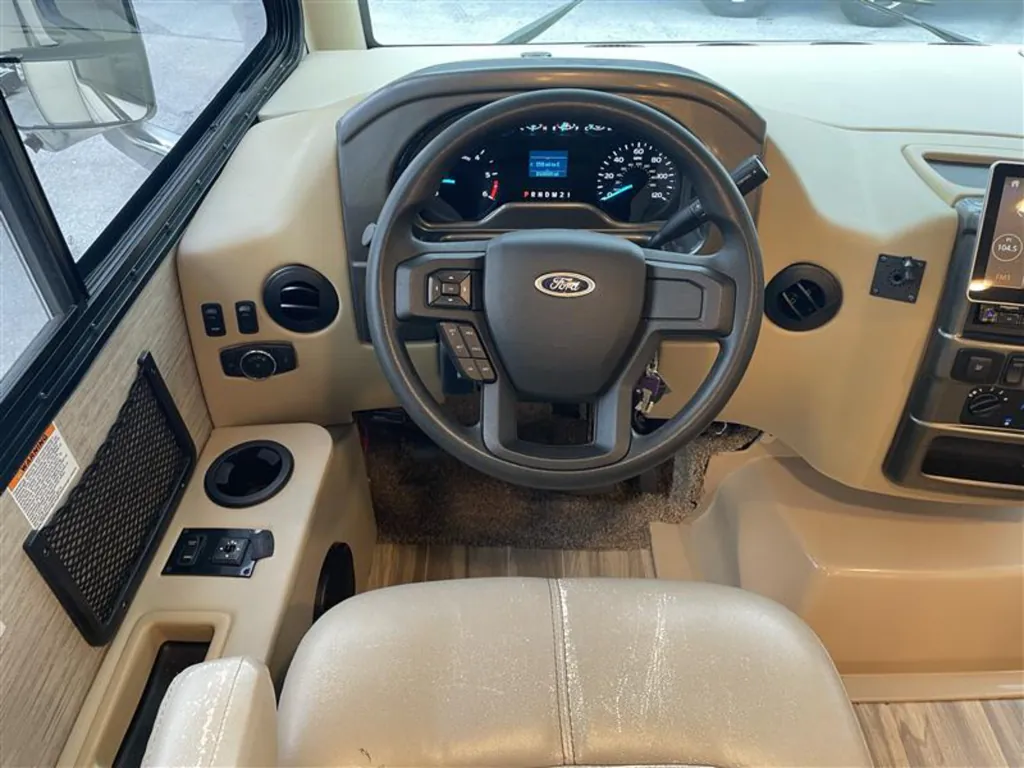 2021 Thor Motor Coach Axis 24.3, Photos photo 27