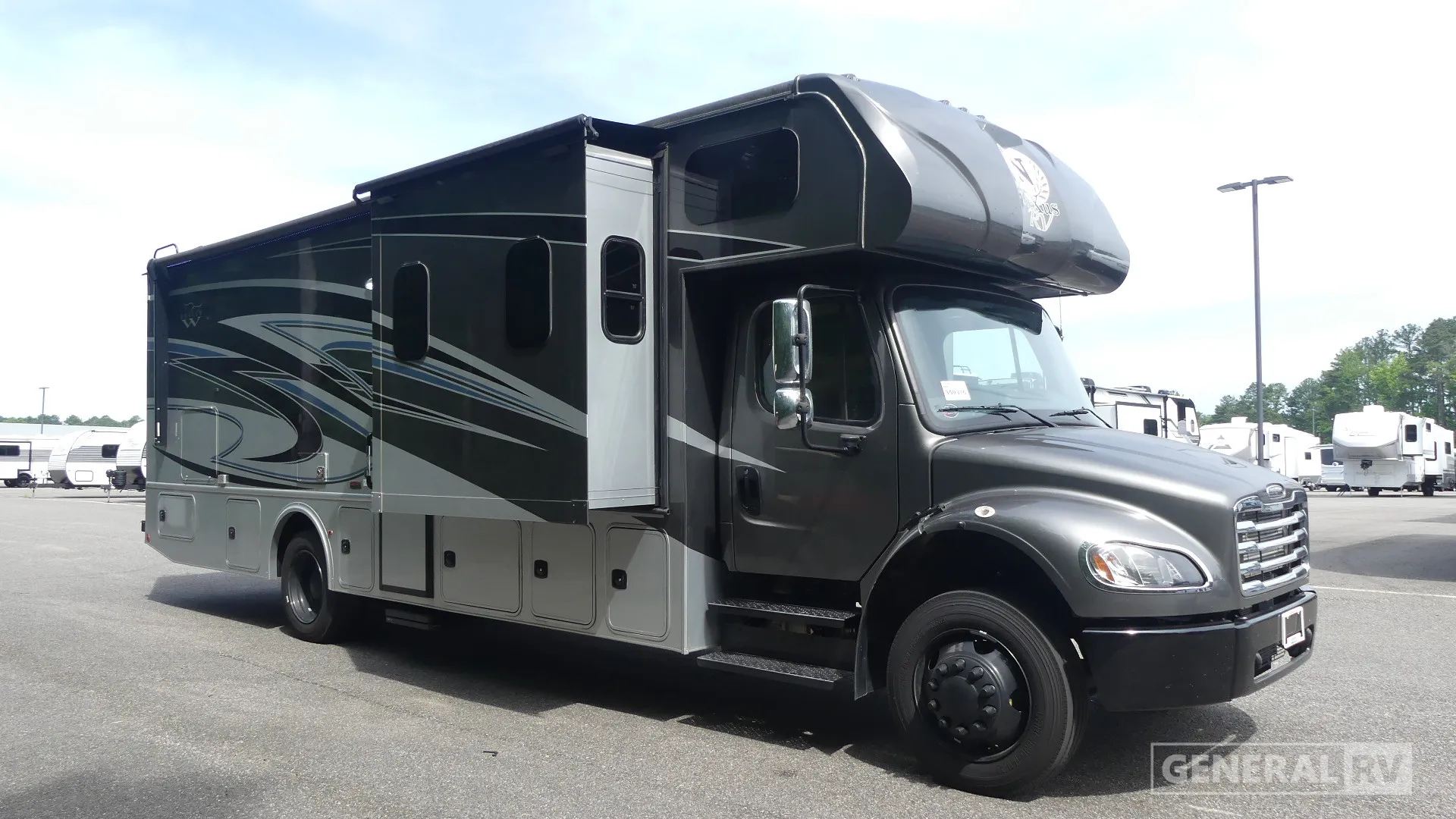 2025 NeXus RV Wraith 33F - Photo 2