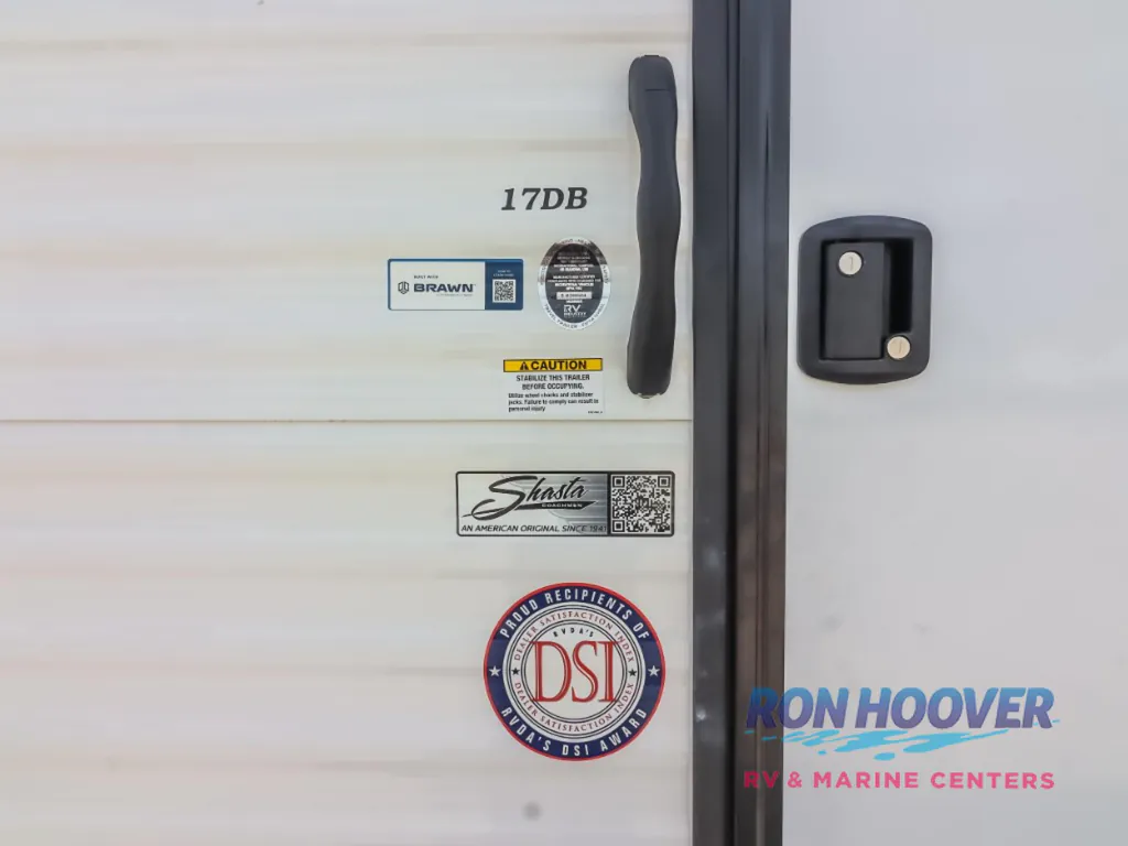 2026 Shasta Compact 17LB, Photos photo 23