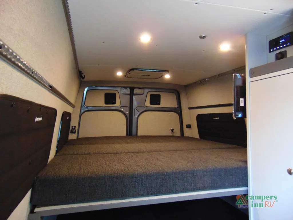 2024 Outside Van Approach 170, Photos photo 60