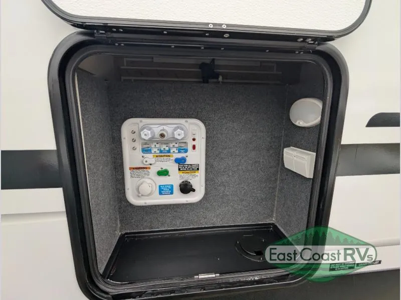 2026 Coachmen Chaparral 375BAF - Photo 4