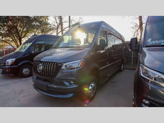 2026 Airstream Interstate 24GT - Photo 3