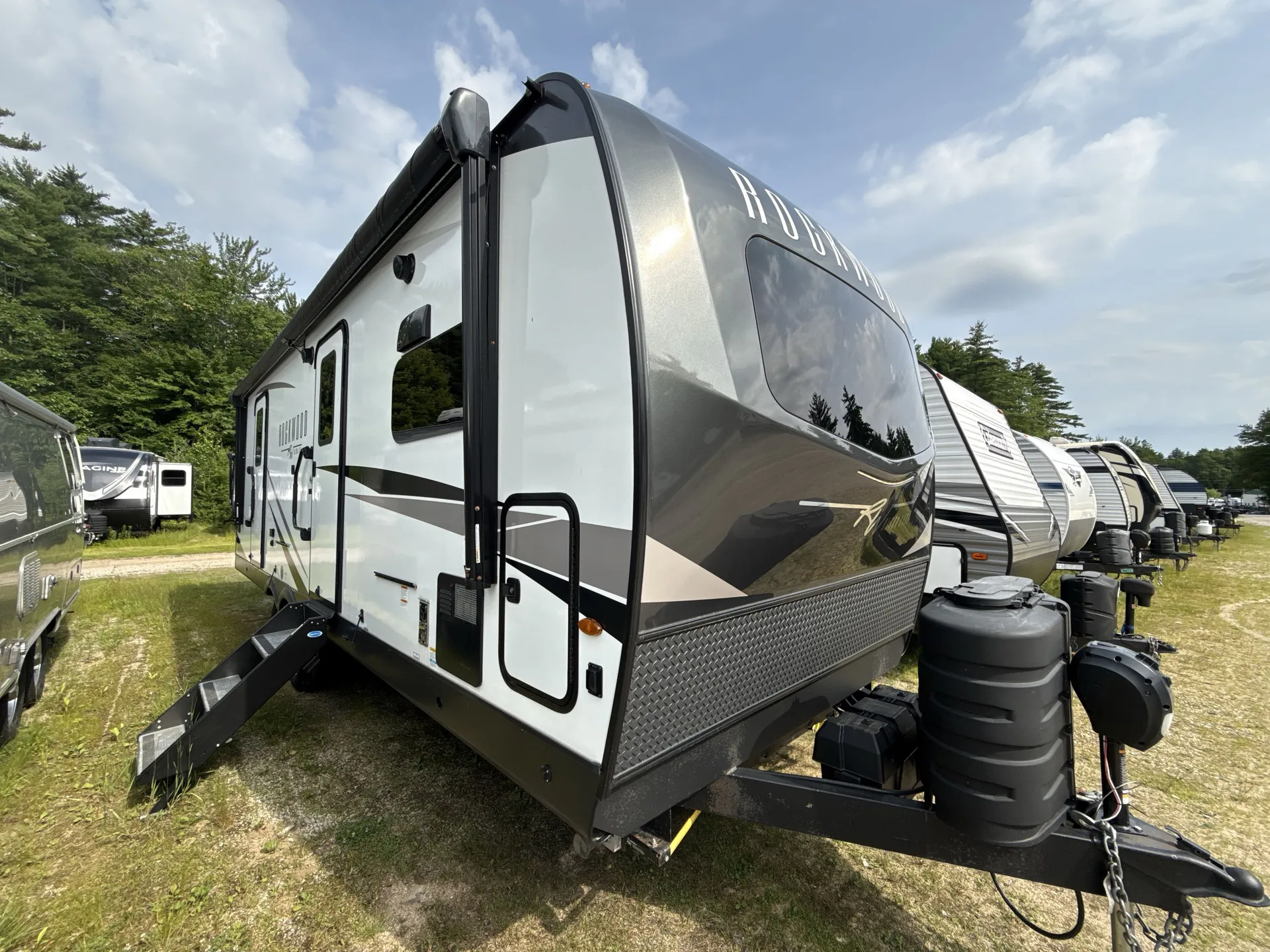 2024 Forest River Rockwood Ultra Lite 2608BS - Photo 2