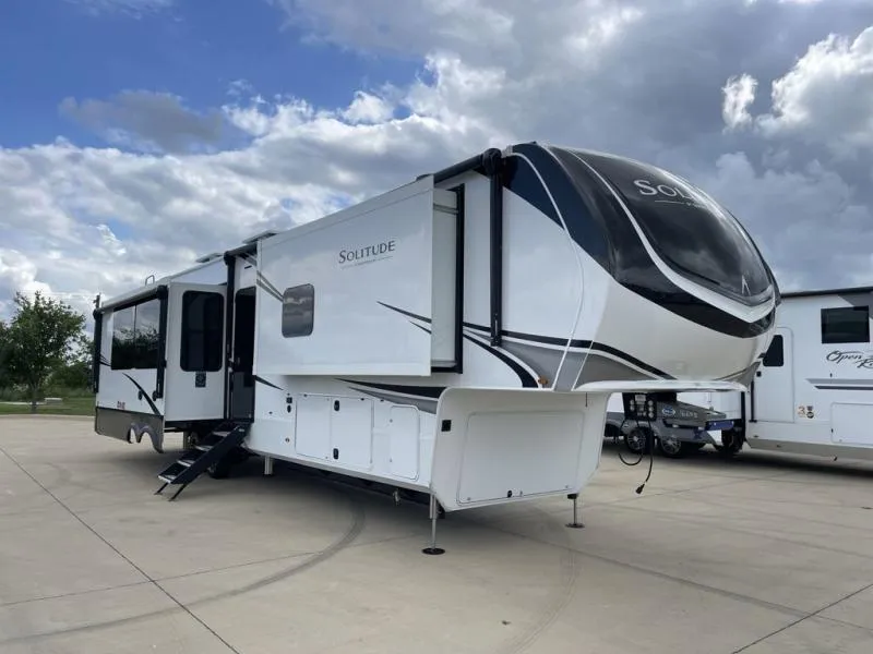 2026 Grand Design Solitude 417KB - Photo 2