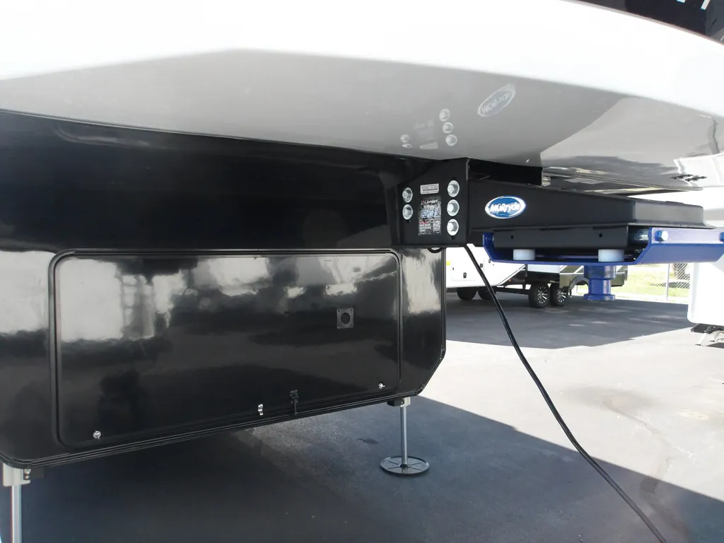 2027 Jayco Pinnacle 32RLTS, Photos photo 2