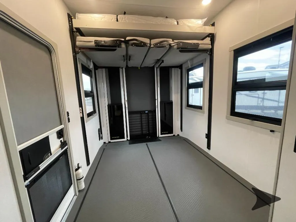 2026 Brinkley Model G 3950, Photos photo 46
