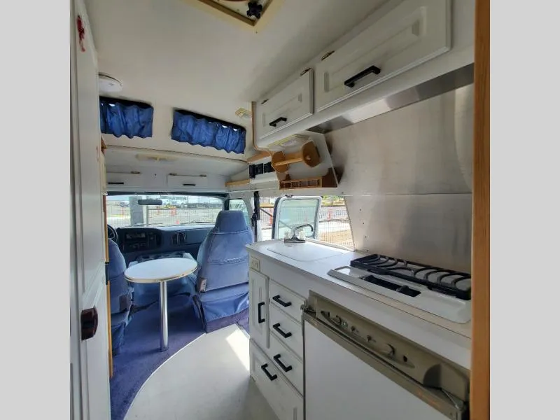 2000 Pleasure-Way Excel Used    TD - Photo 4