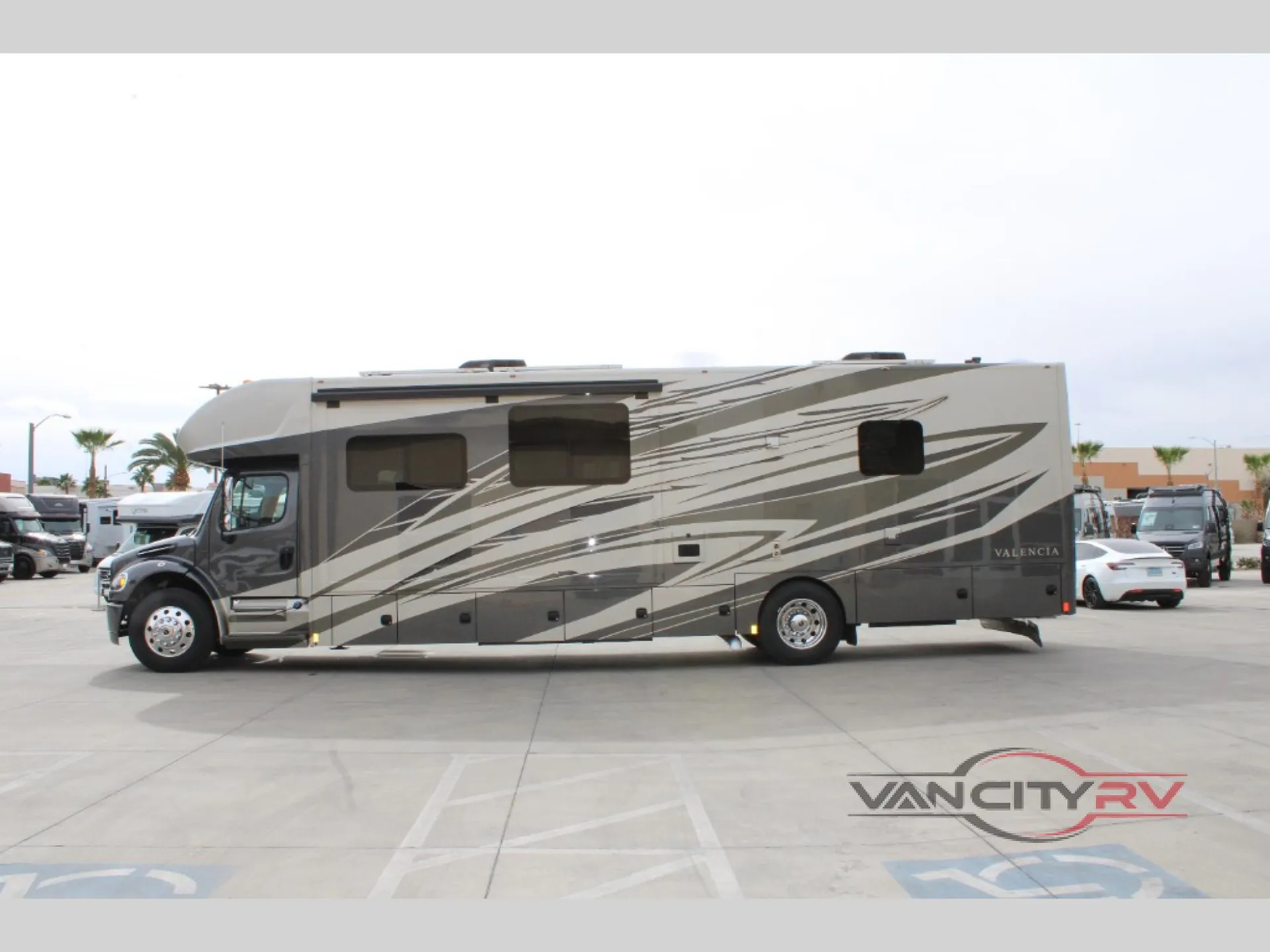 2026 Renegade RV Valencia 39RB - Photo 3