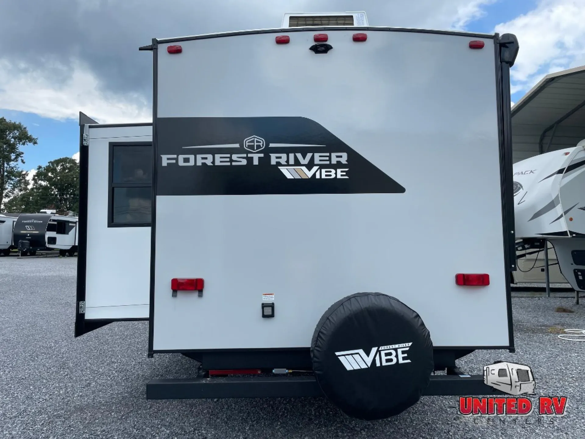 2027 Forest River Vibe 2600RK - Photo 4