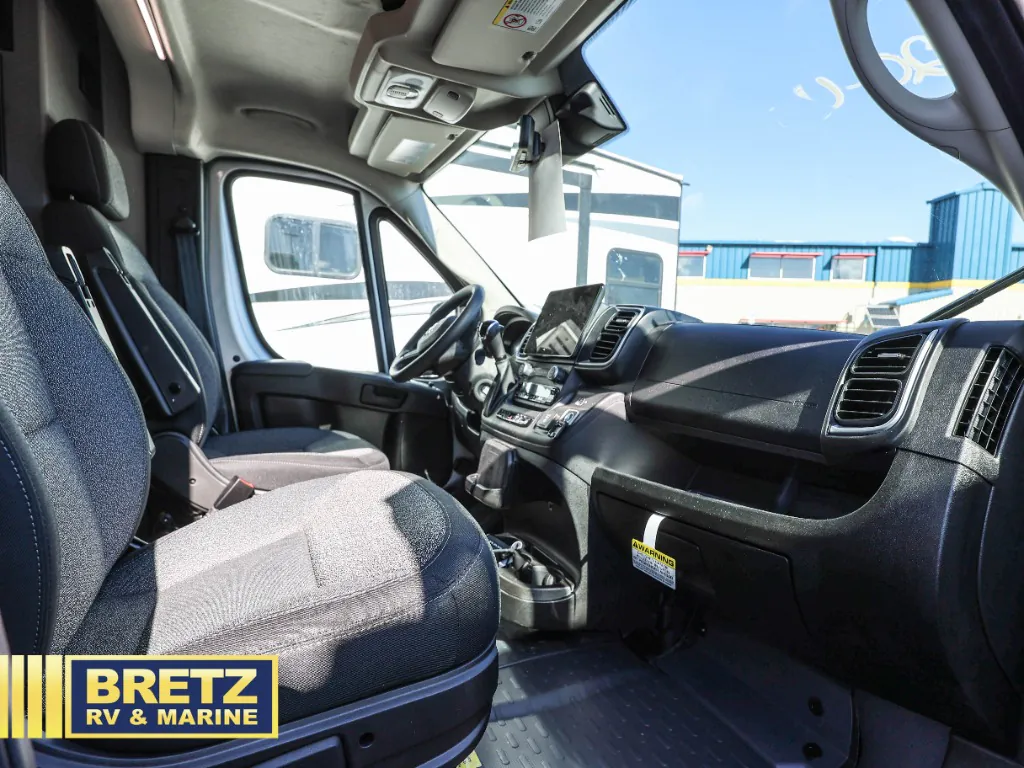 2026 Thor Motor Coach Tellaro 20U, Photos photo 17