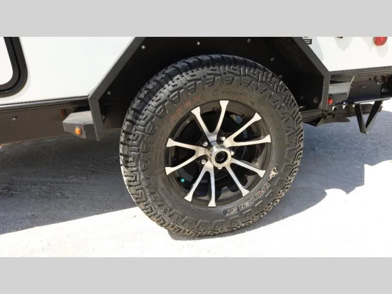 2023 Dutchmen RV Coleman Rubicon 1200 Series 1200RK - Photo 4