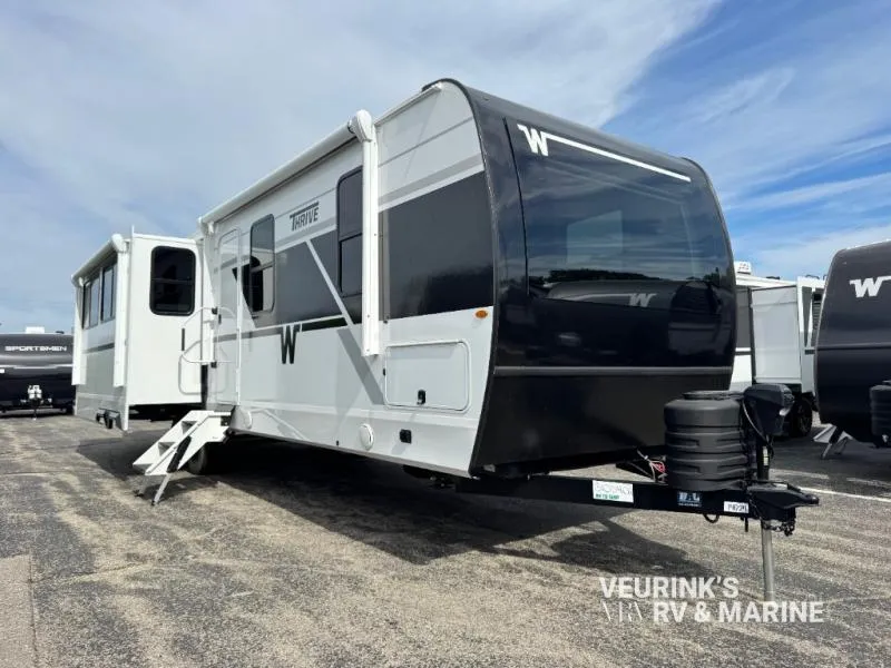 2026 Winnebago Thrive 29RLO - Photo 2