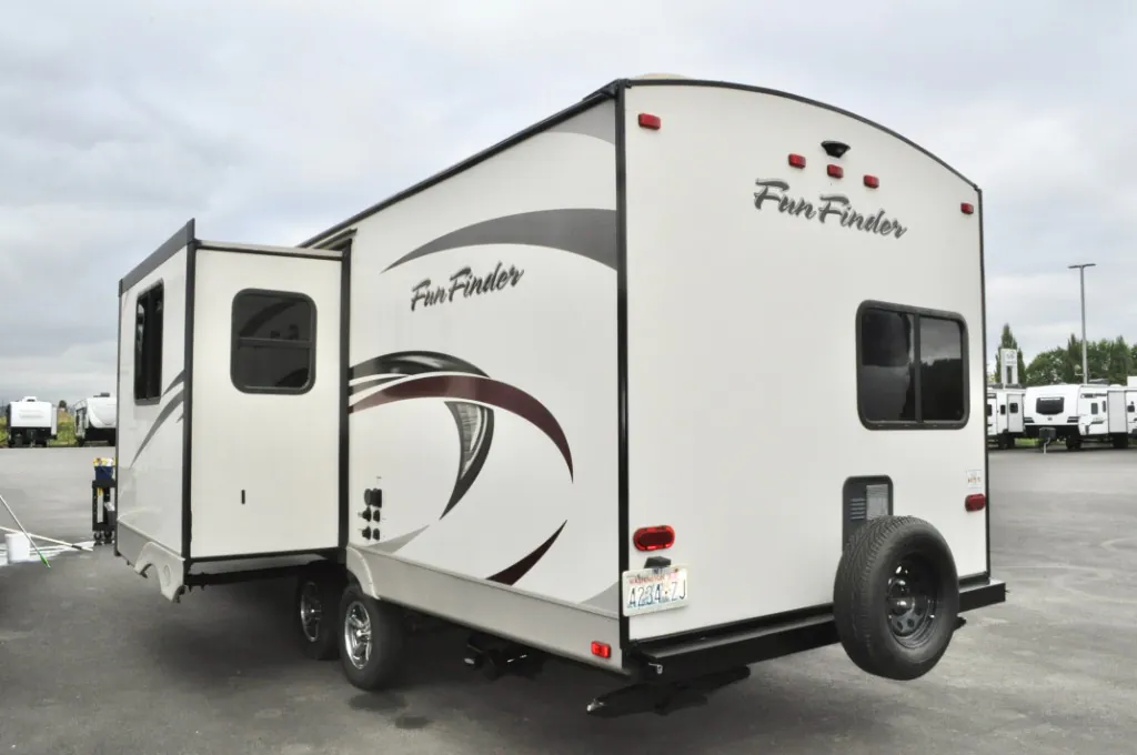 2016 Cruiser RV Fun Finder 242BDS - Photo 4