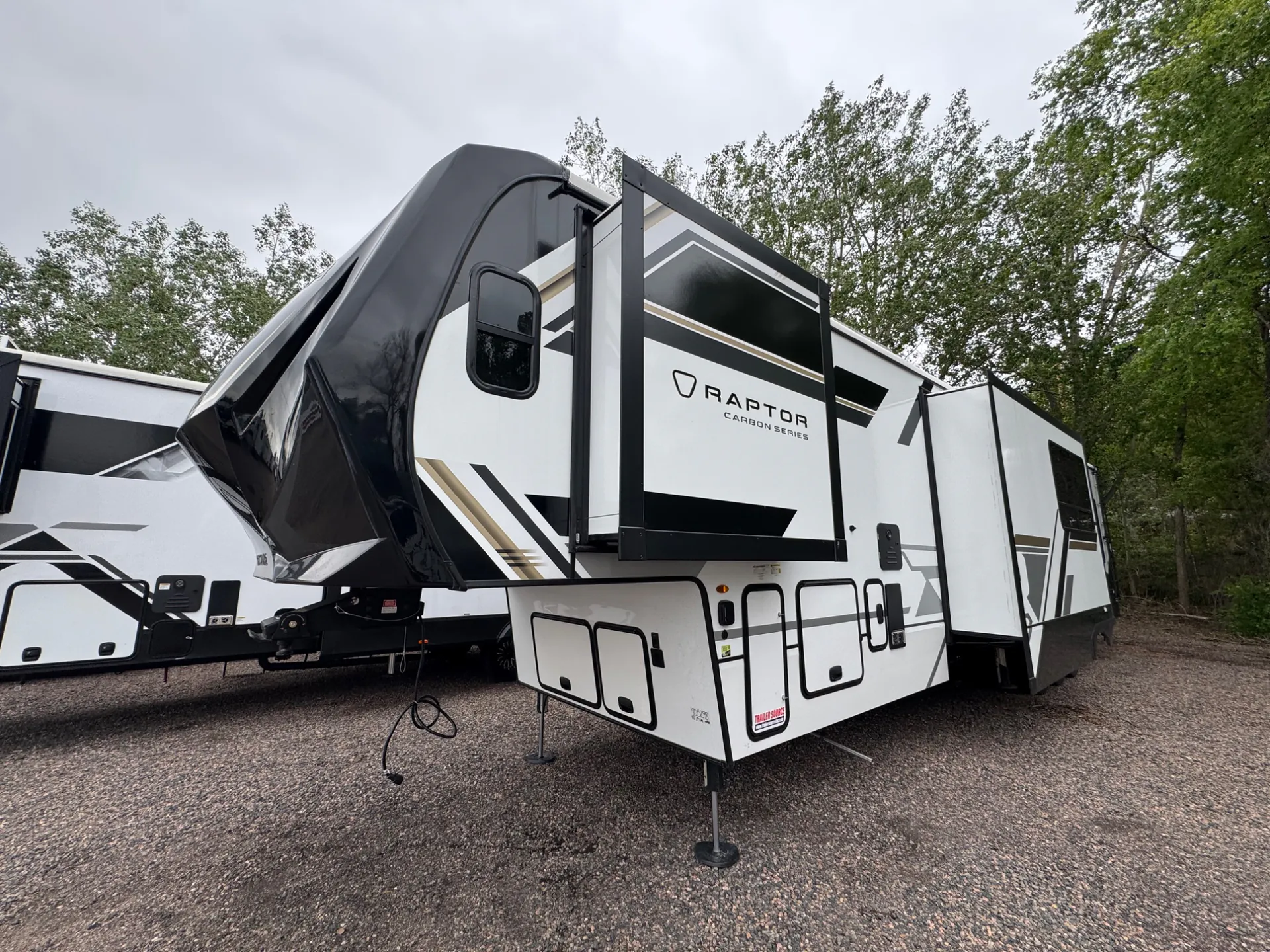 2026 Keystone Raptor 420 - Photo 3