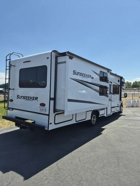 2023 Forest River Sunseeker 3250DS LE — Photo 6