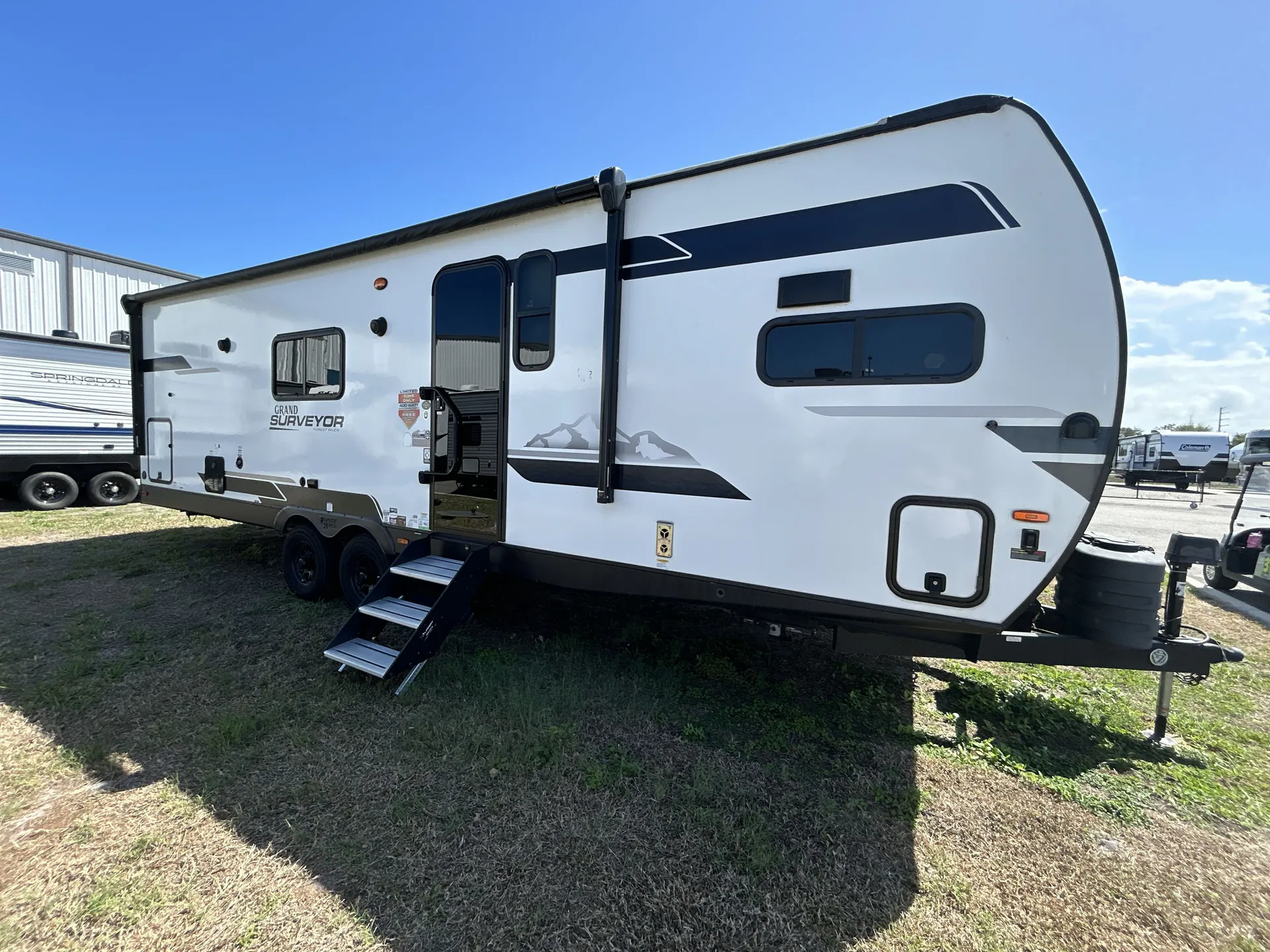 2024 Forest River Grand Surveyor 268FKBS