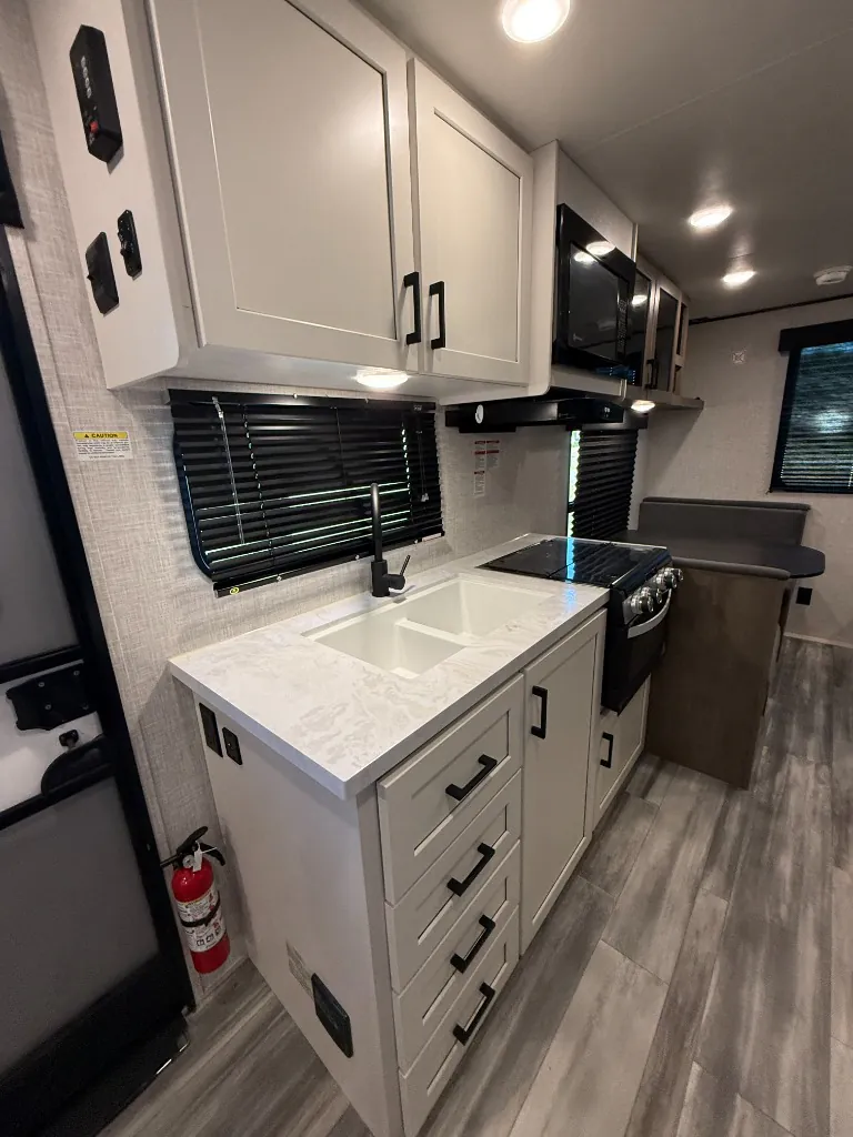 2025 Jayco Jay Flight SLX 210QB, Photos photo 16
