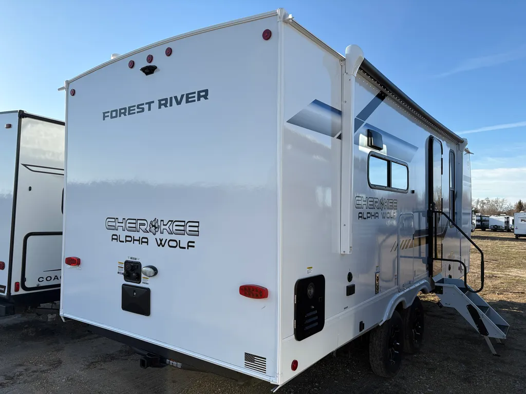 2026 Forest River Cherokee Alpha Wolf 21RB, Photos photo 6