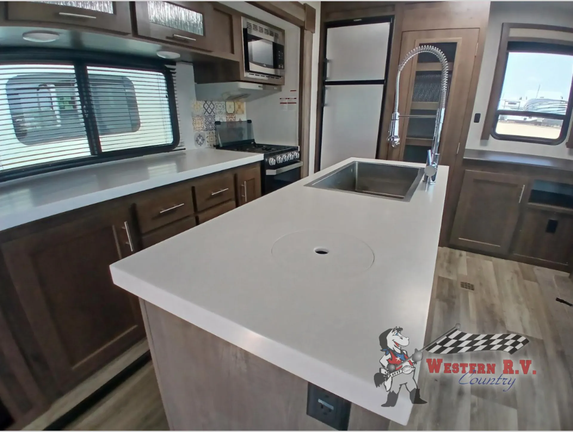 2021 Forest River Wildcat Maxx 272MKX — Photo 6