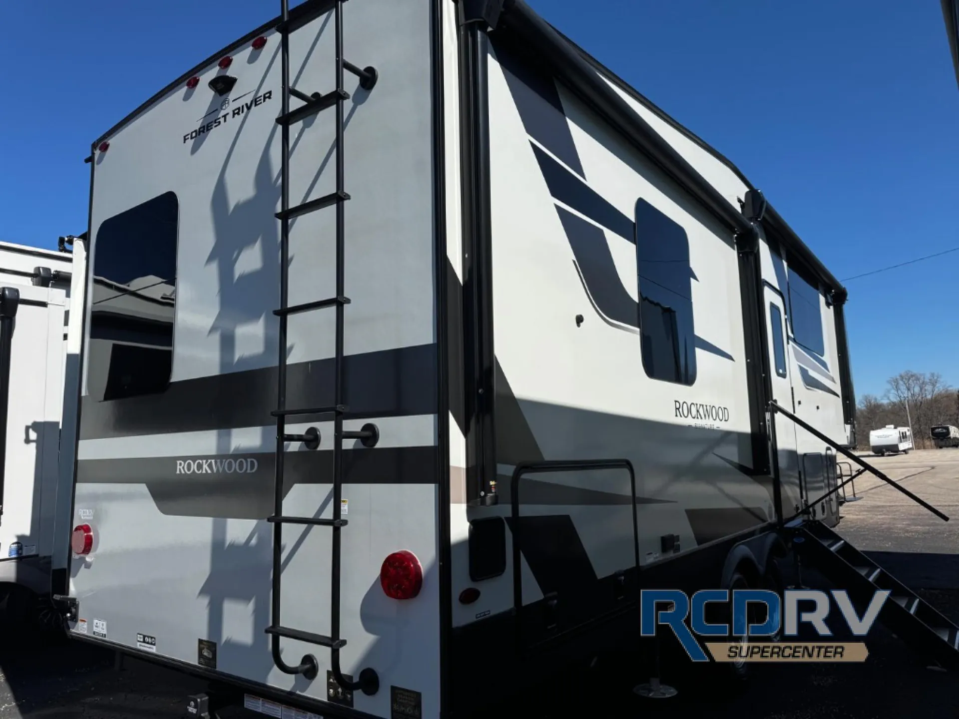 2026 Forest River Rockwood Signature 290SFK - Photo 4