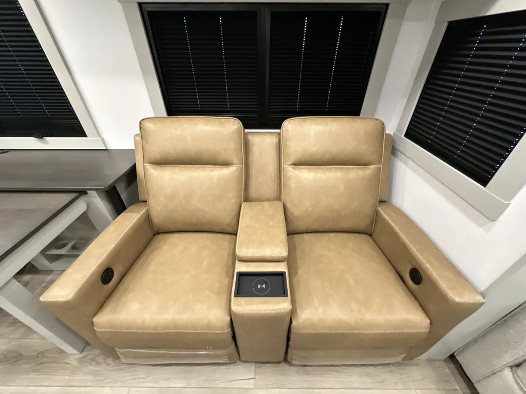 2026 Brinkley Model Z 3515, Photos photo 10