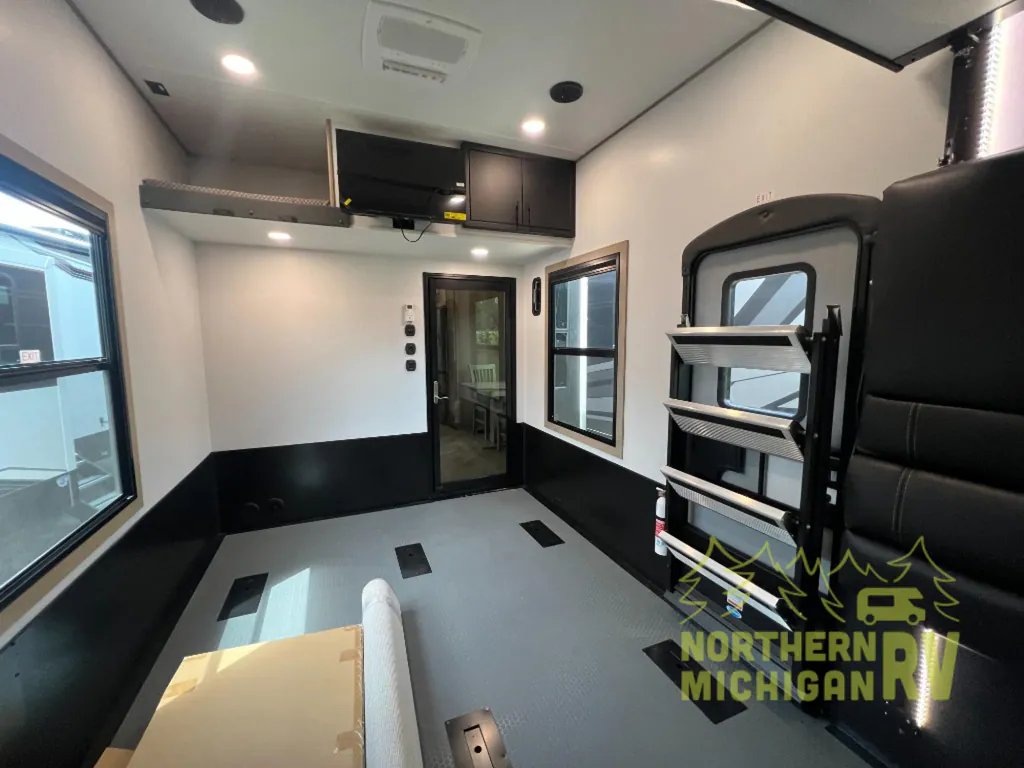 2026 Keystone Raptor 441, Photos photo 19