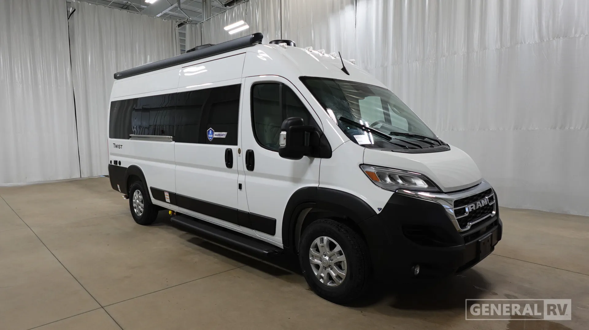 2026 Thor Motor Coach Twist Sport 20LS - Photo 2