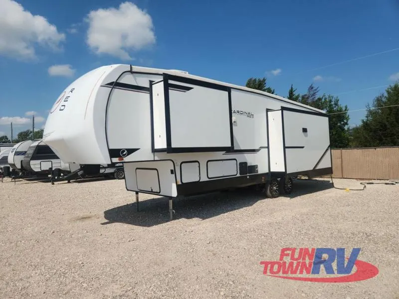 2023 Forest River RV Cardinal RED 31RL - Photo 2