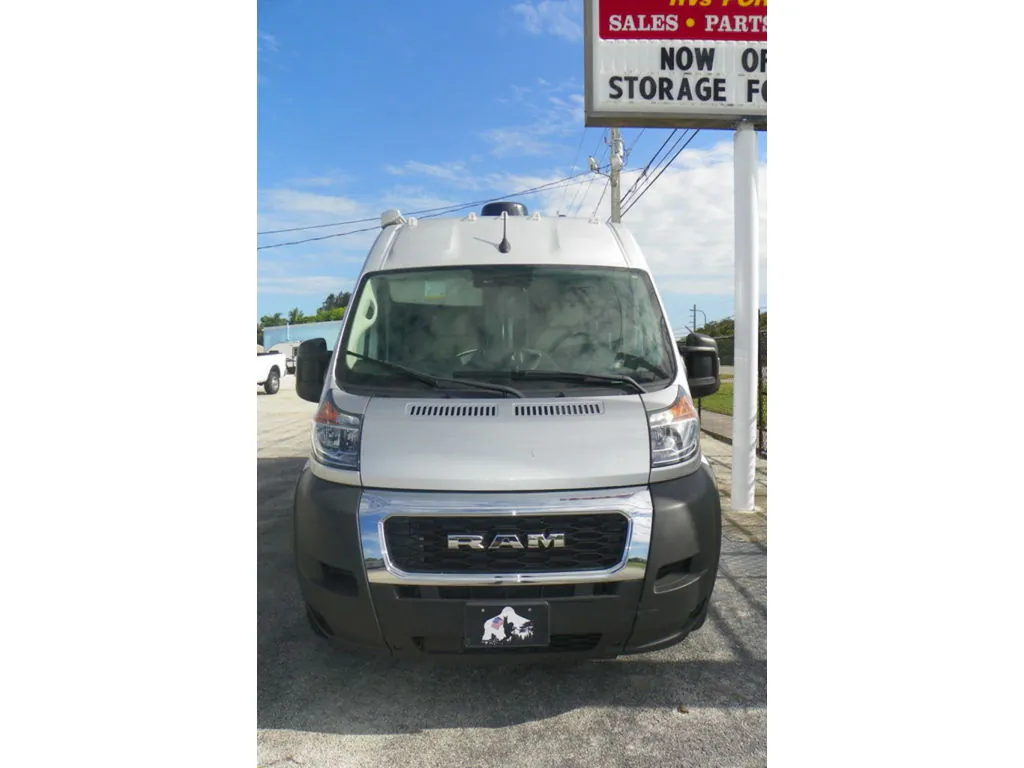 2023 Thor Motor Coach Tellaro 20L - Photo 3
