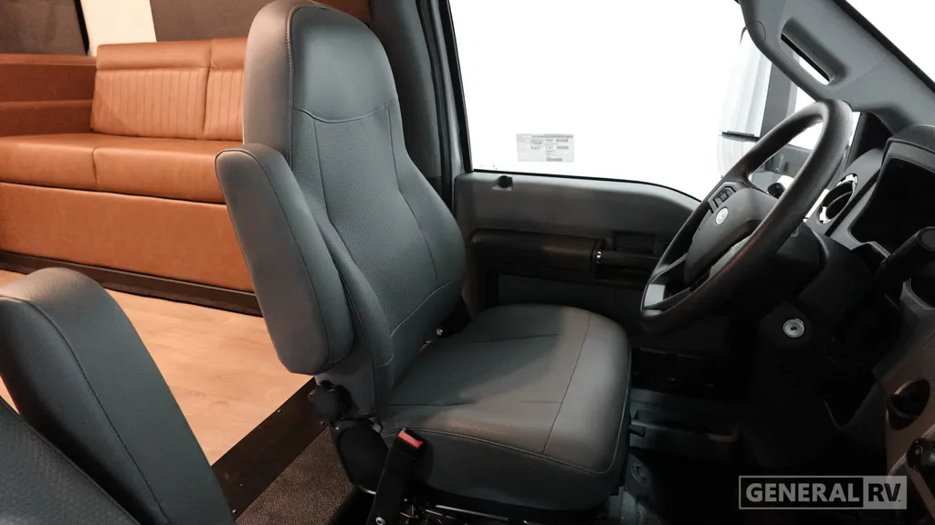 2027 NeXus RV Maximus 34MX, Photos photo 8