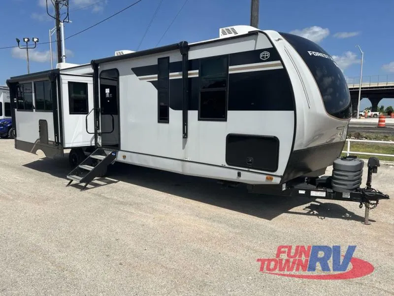 2025 Forest River Vibe 2800RL - Photo 2